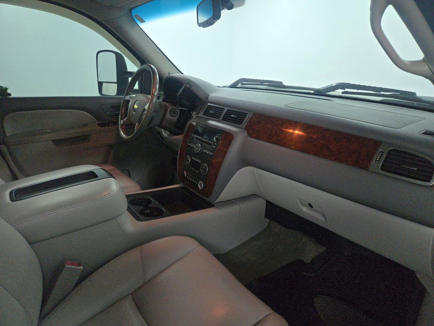 2012 Chevrolet Silverado 3500 Hd Crew Cab - Image 24