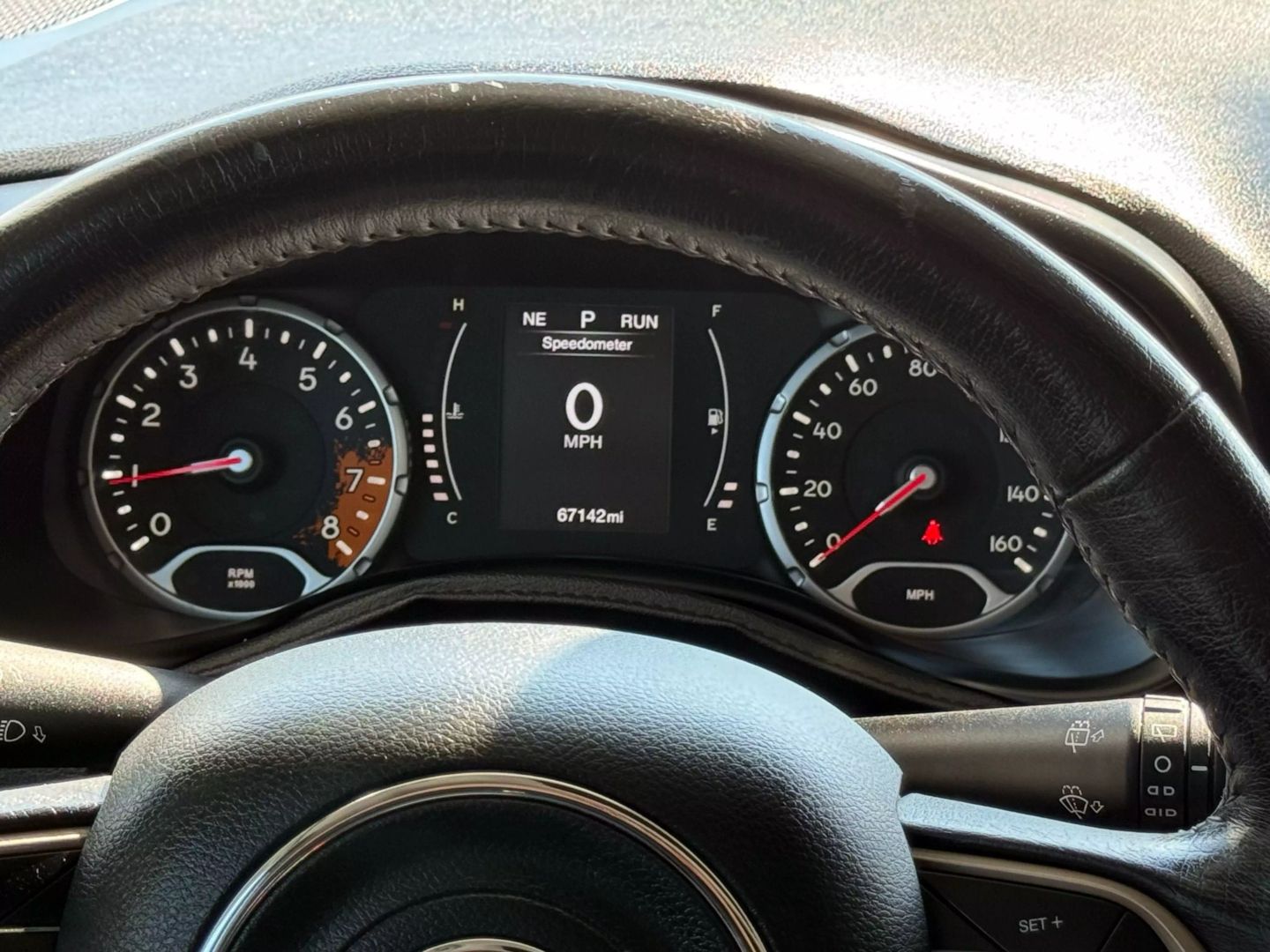 2016 Jeep Renegade - Image 36