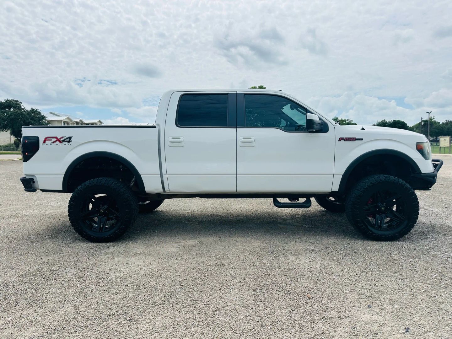 2013 Ford F150 Supercrew Cab - Image 5
