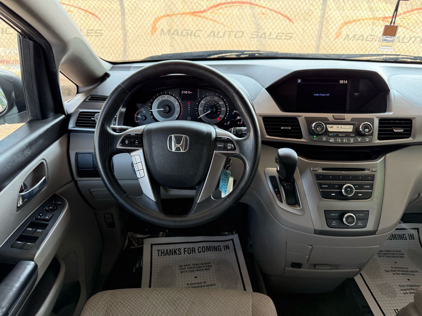 2017 Honda Odyssey - Image 28