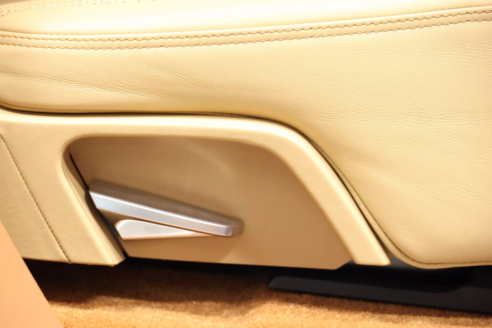 2023 Bentley Bentayga Ewb - Image 79