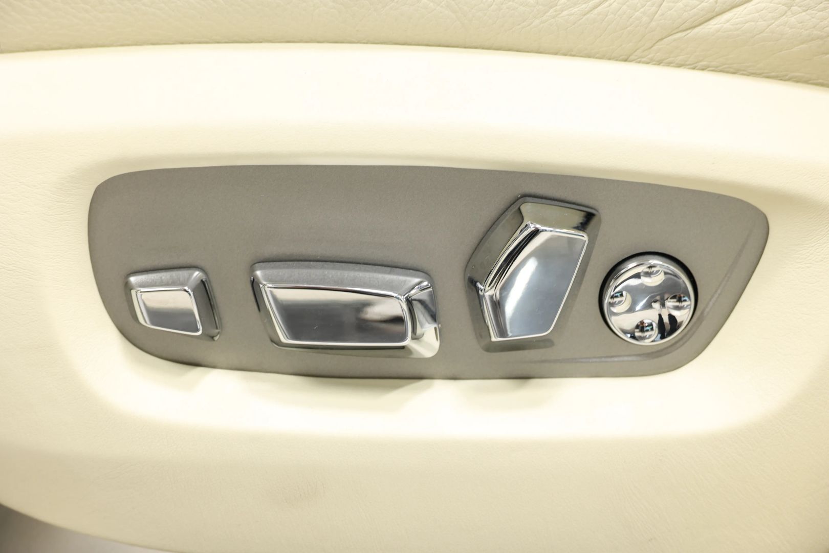 2016 Rolls-royce Ghost - Image 20