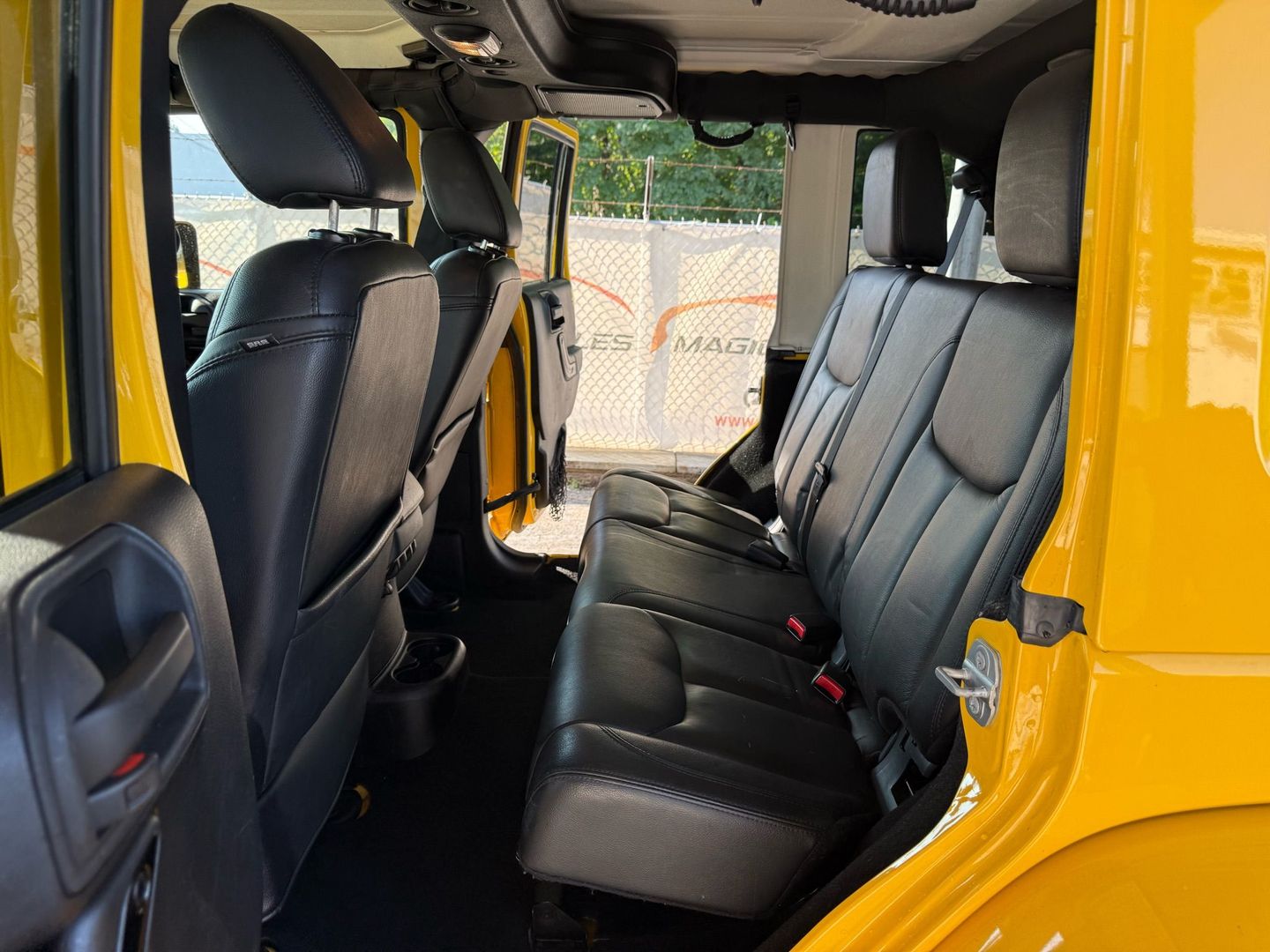 2015 Jeep Wrangler - Image 19
