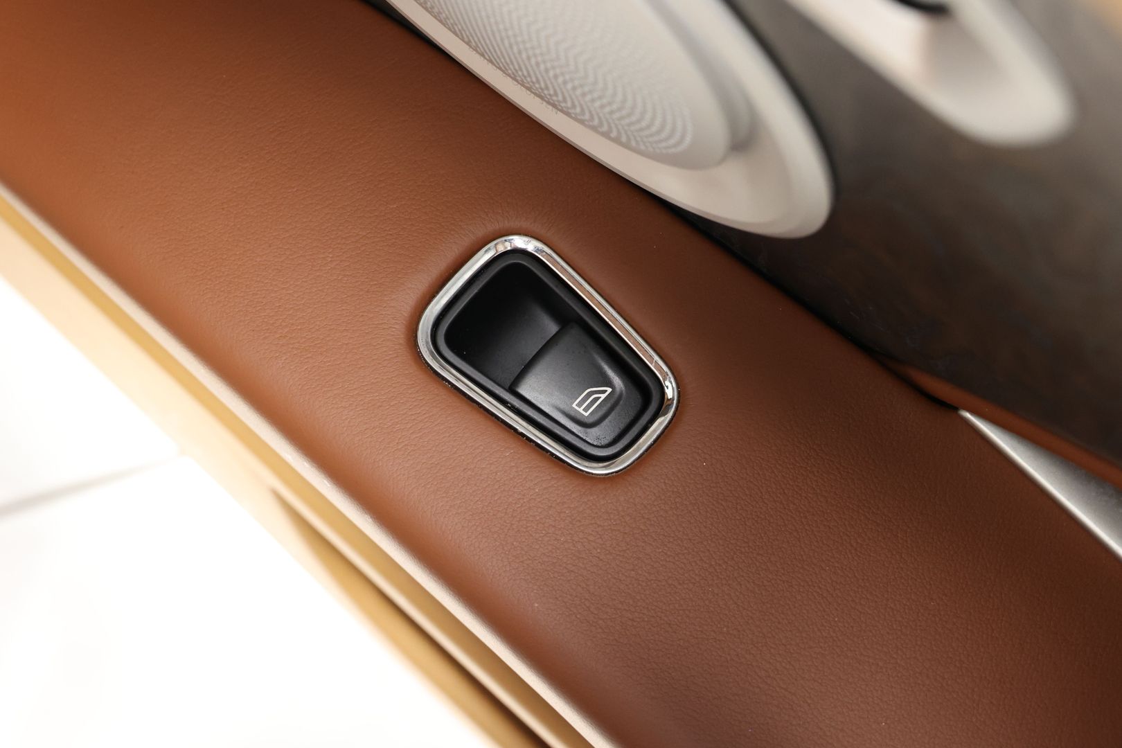 2019 Aston Martin Db11 - Image 72