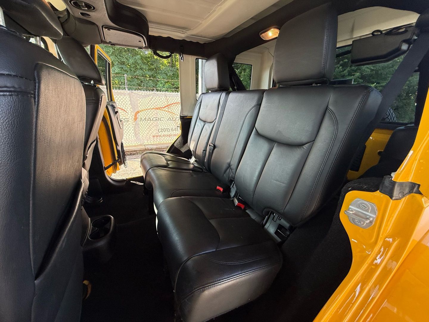 2015 Jeep Wrangler - Image 20