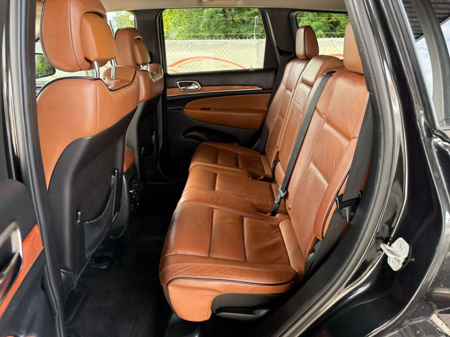 2013 Jeep Grand Cherokee - Image 18