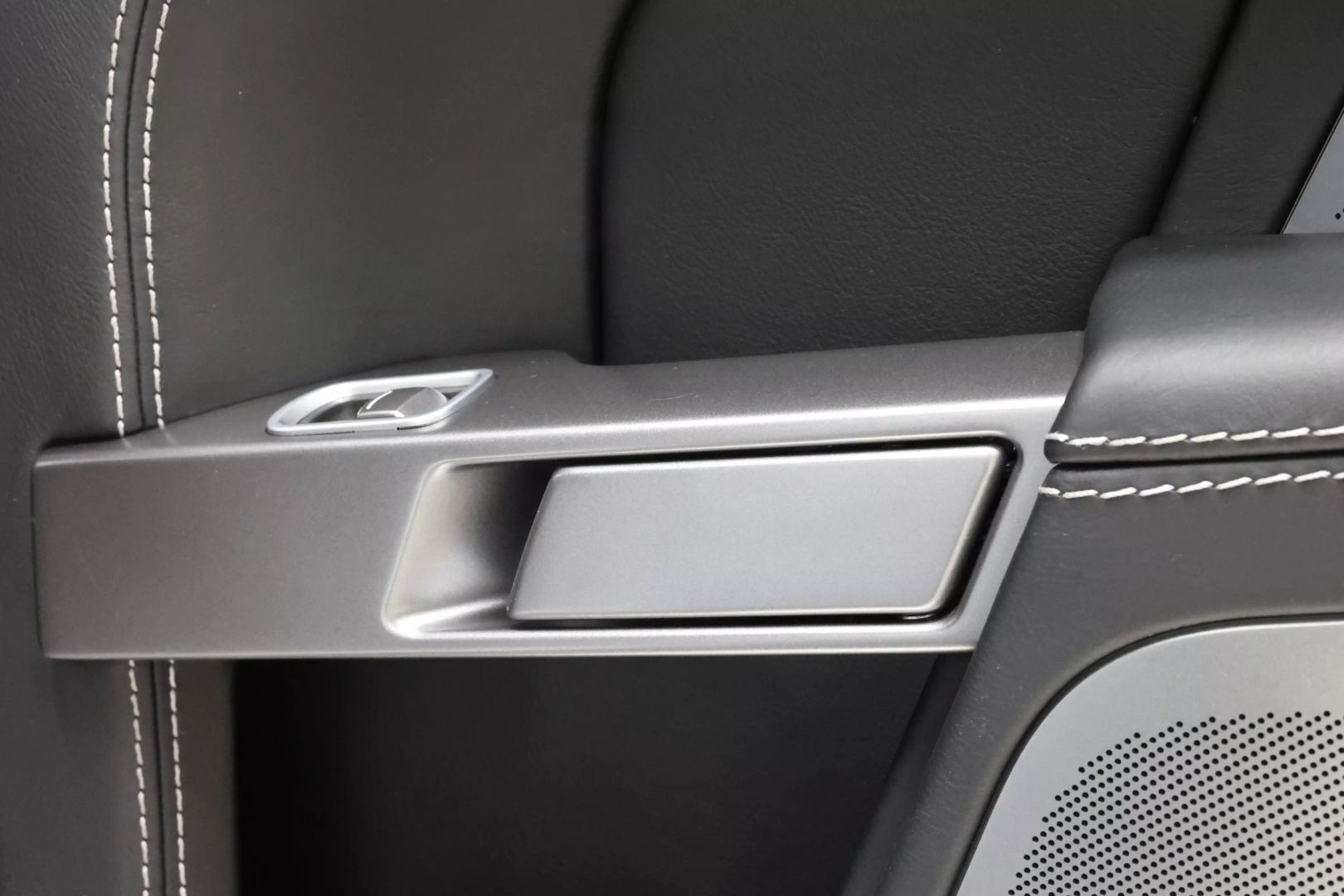 2011 Aston Martin Rapide - Image 68