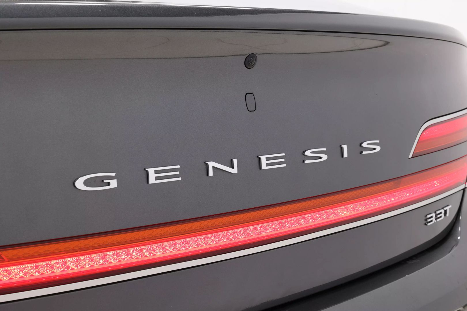2020 Genesis G90 - Image 128