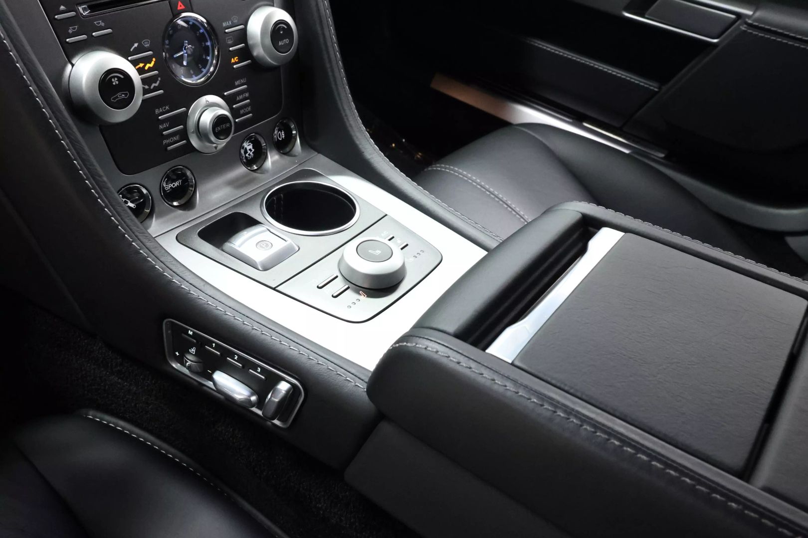 2011 Aston Martin Rapide - Image 37