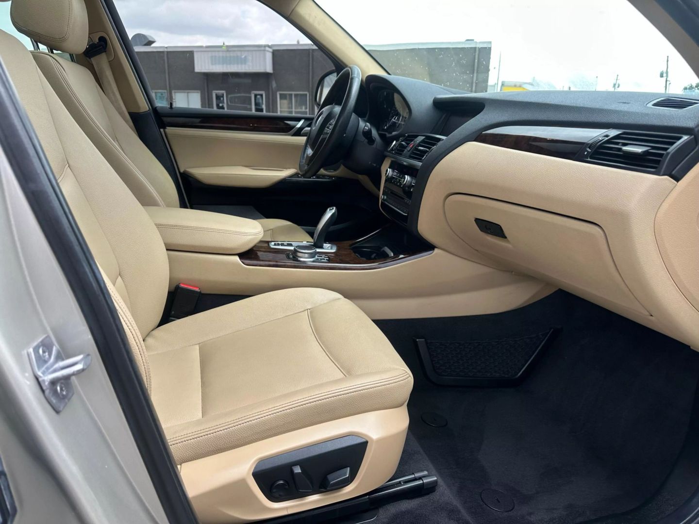 2017 Bmw X3 - Image 22