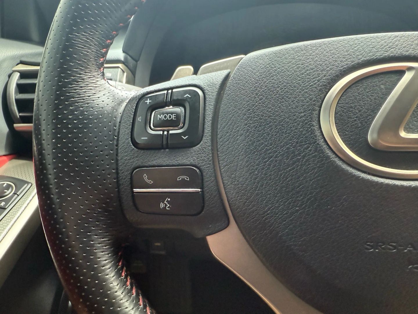 2018 Lexus Is - Image 23