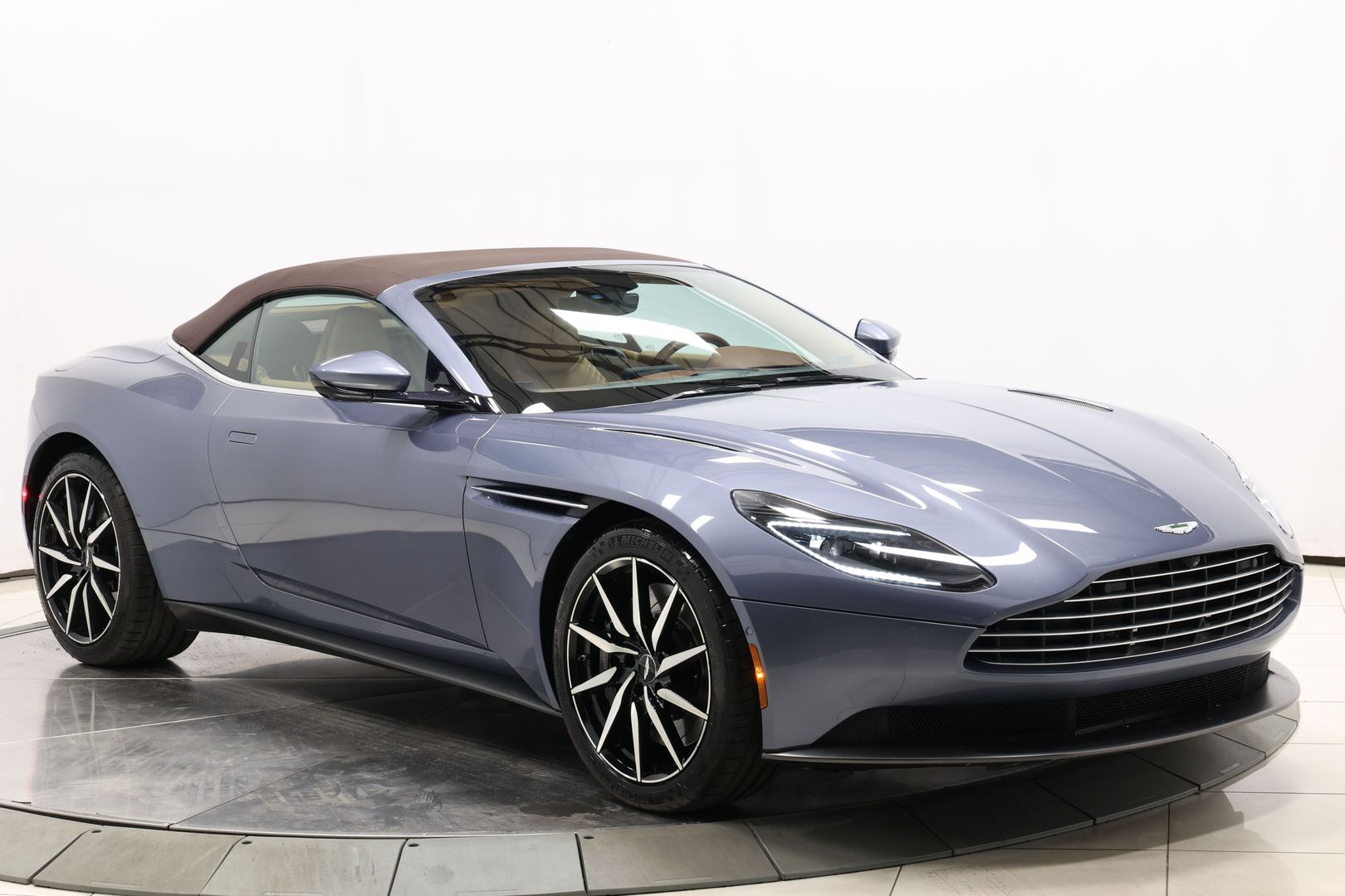 2019 Aston Martin Db11 - Image 99