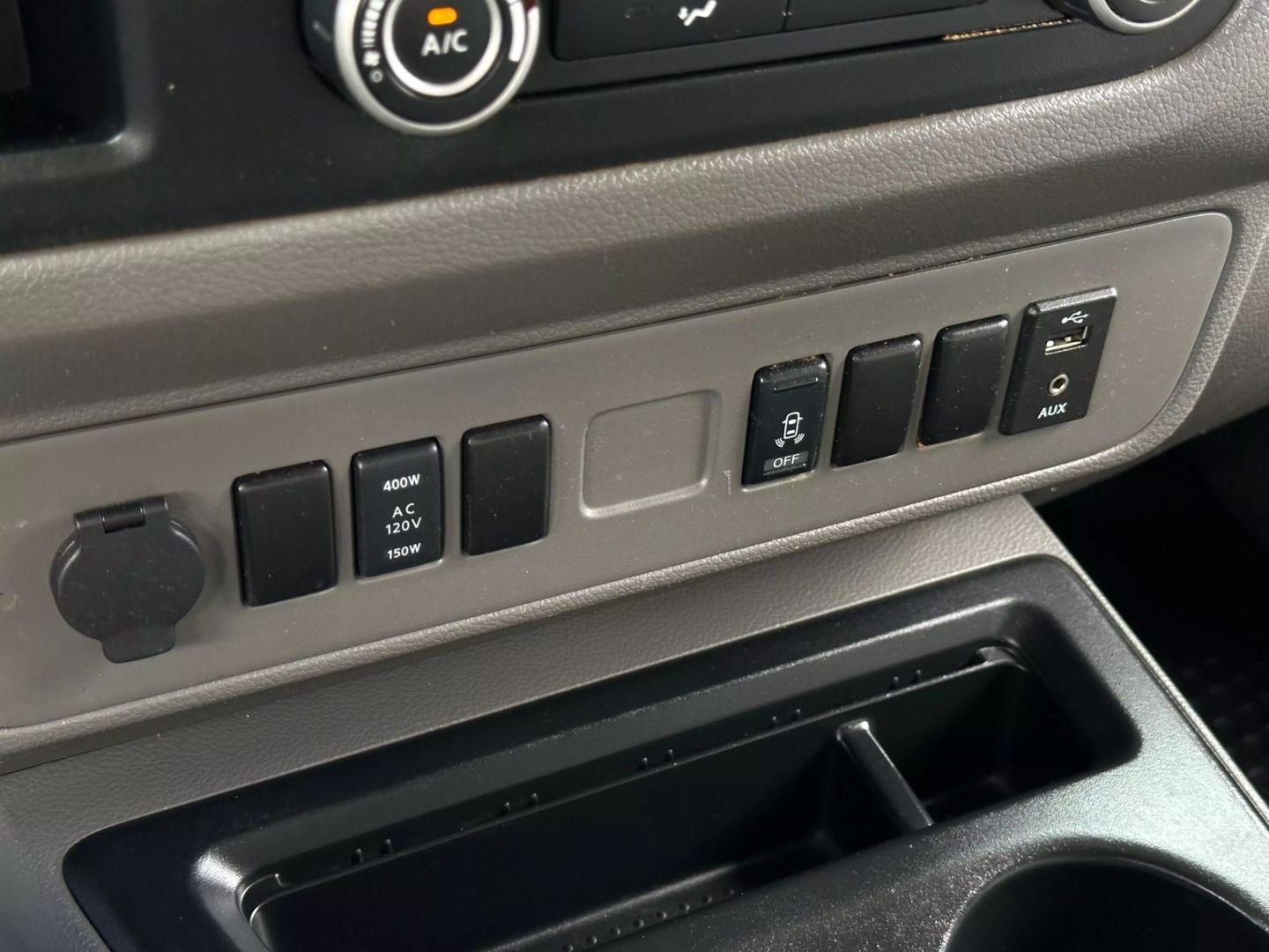 2018 Nissan Nv2500 Hd Cargo - Image 25