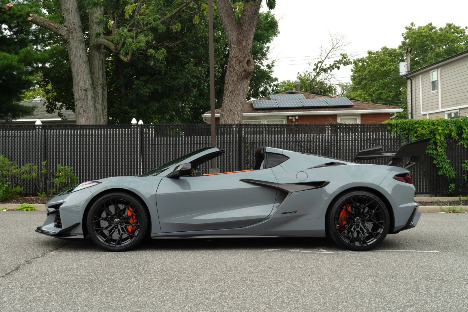 2025 Chevrolet Corvette - Image 17