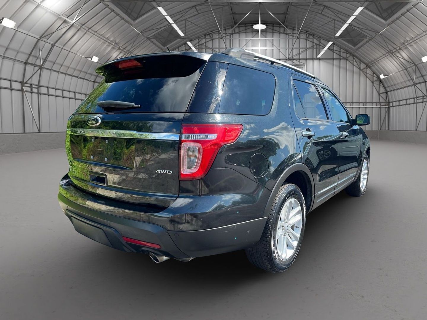 Used 2014 Ford Explorer XLT with VIN 1FM5K8D84EGB22157 for sale in Kansas City