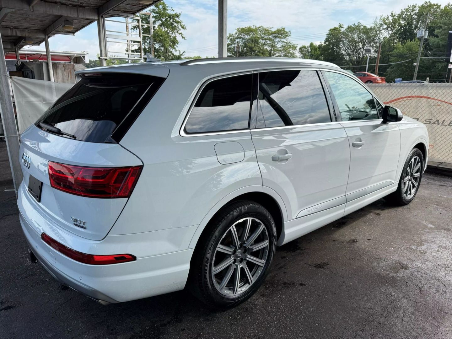 2018 Audi Q7 - Image 12
