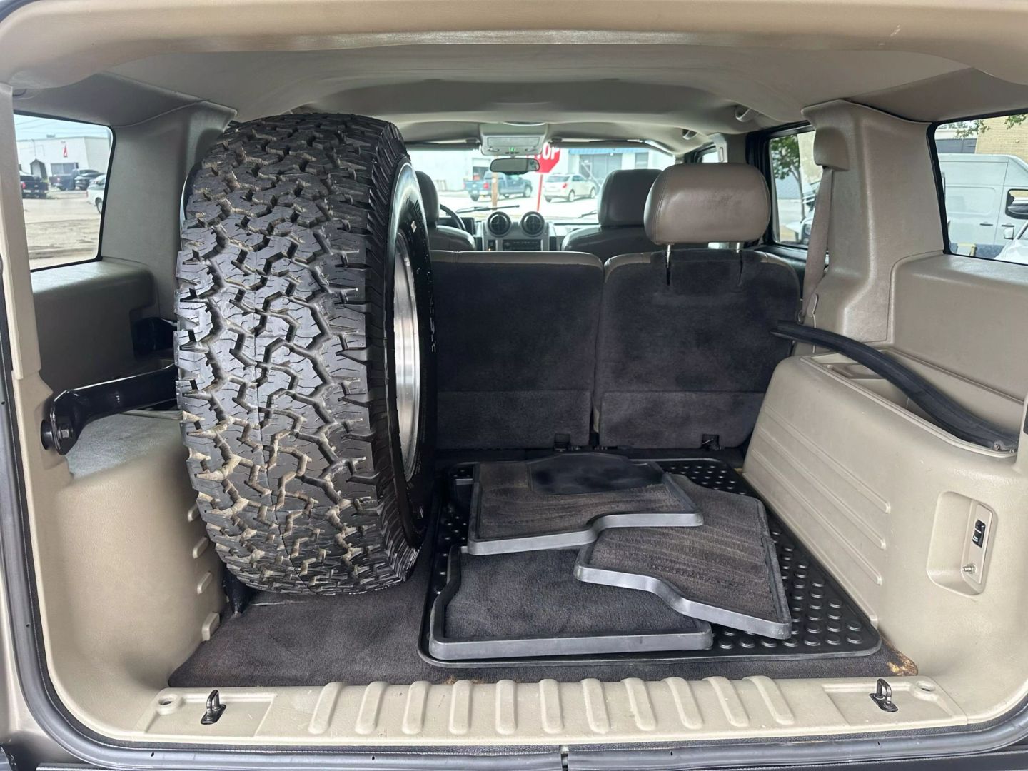 2003 Hummer H2 - Image 21