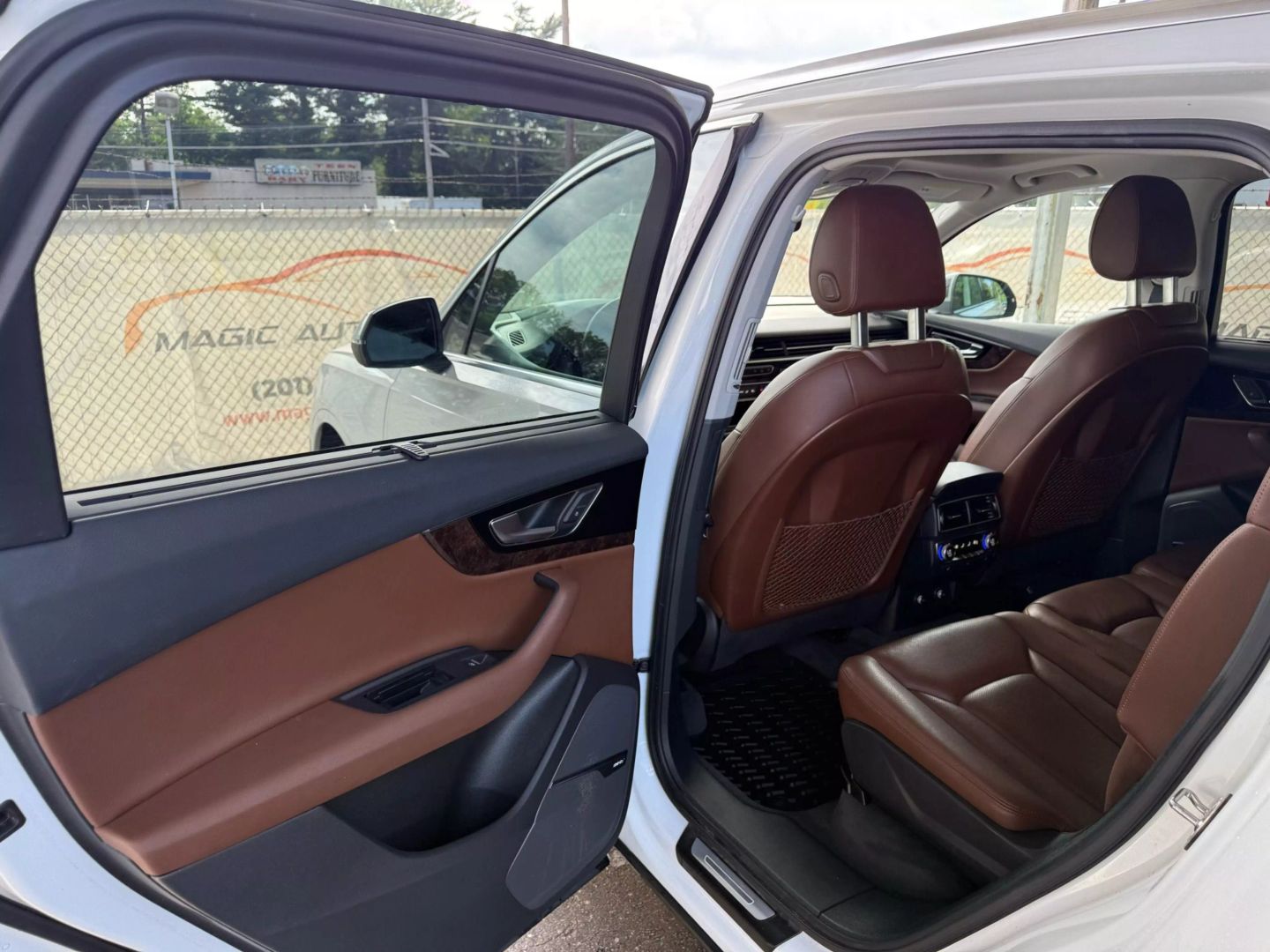 2018 Audi Q7 - Image 17