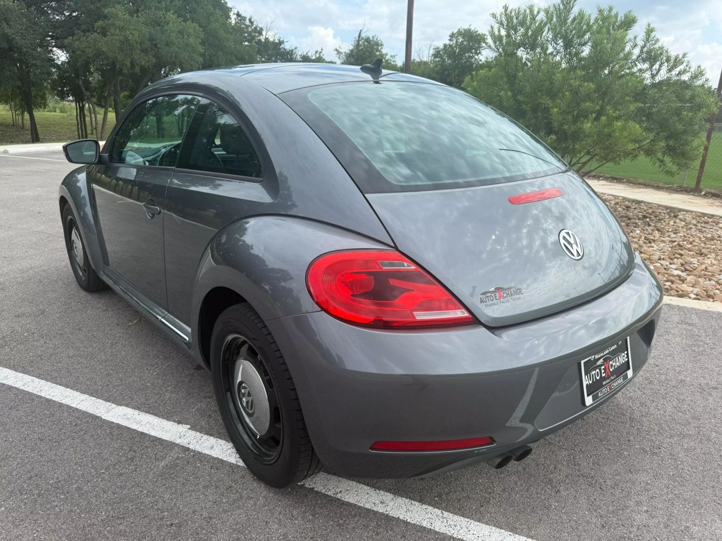 2014 Volkswagen Beetle - Image 22