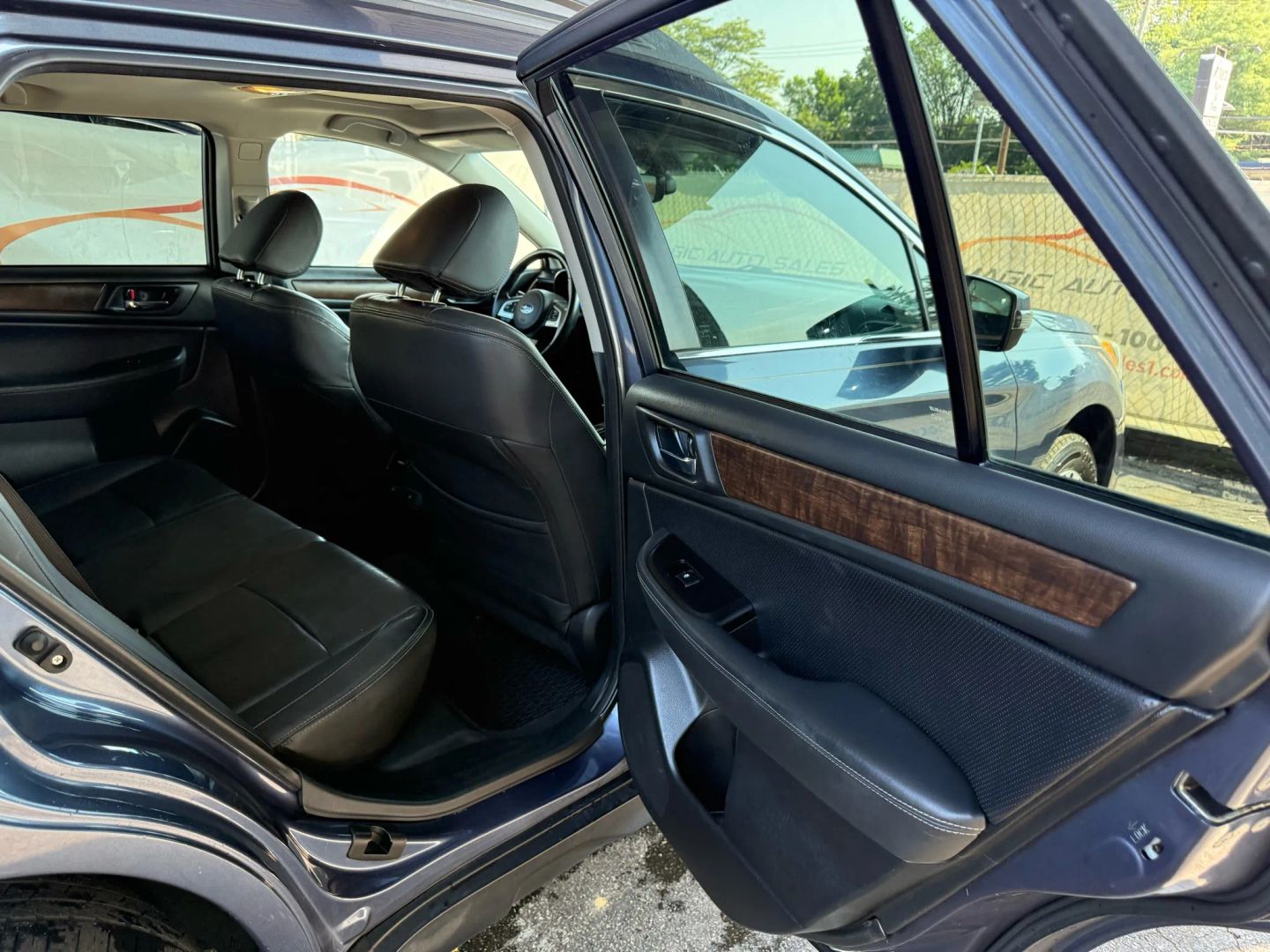 2017 Subaru Outback - Image 21