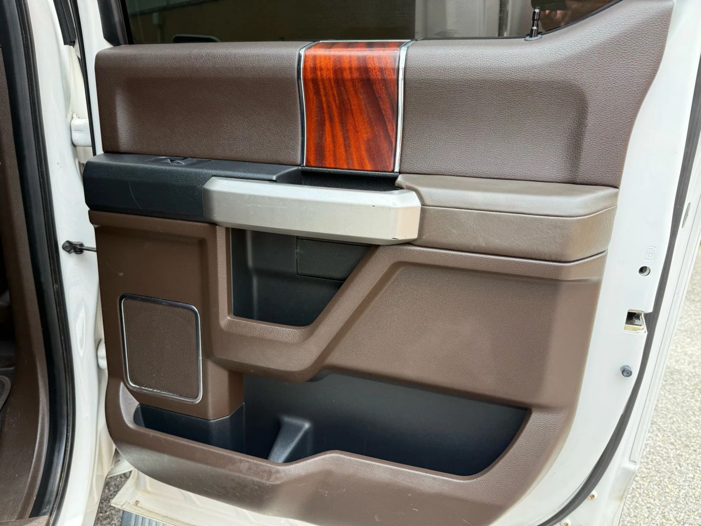 2015 Ford F150 Supercrew Cab - Image 18