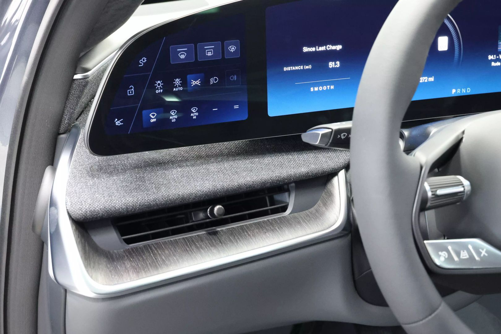 2025 Lucid Air - Image 17