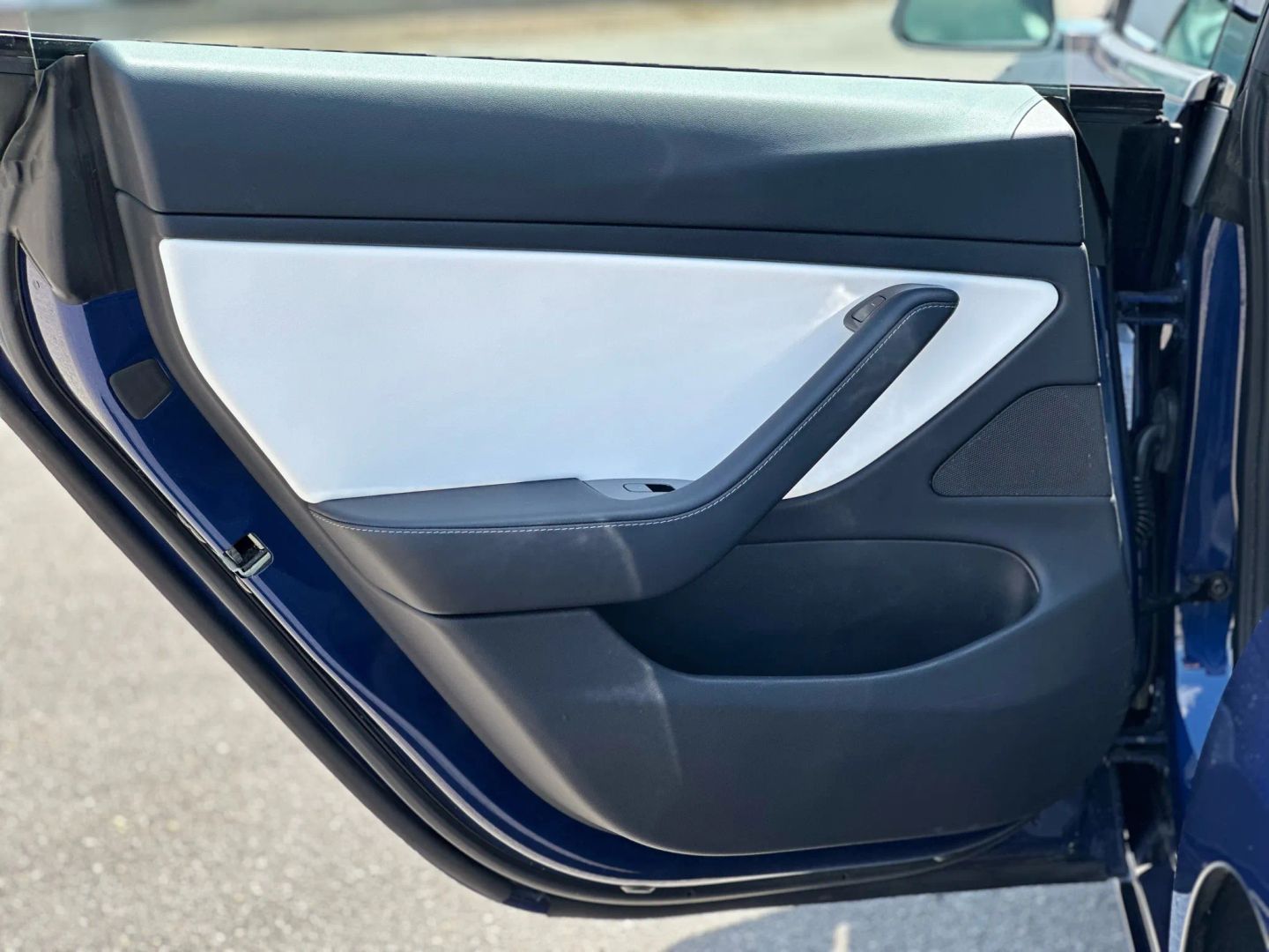 2018 TESLA MODEL 3 SEDAN DUAL ELECTRIC MOTORS LONG RANGE SEDAN 4D