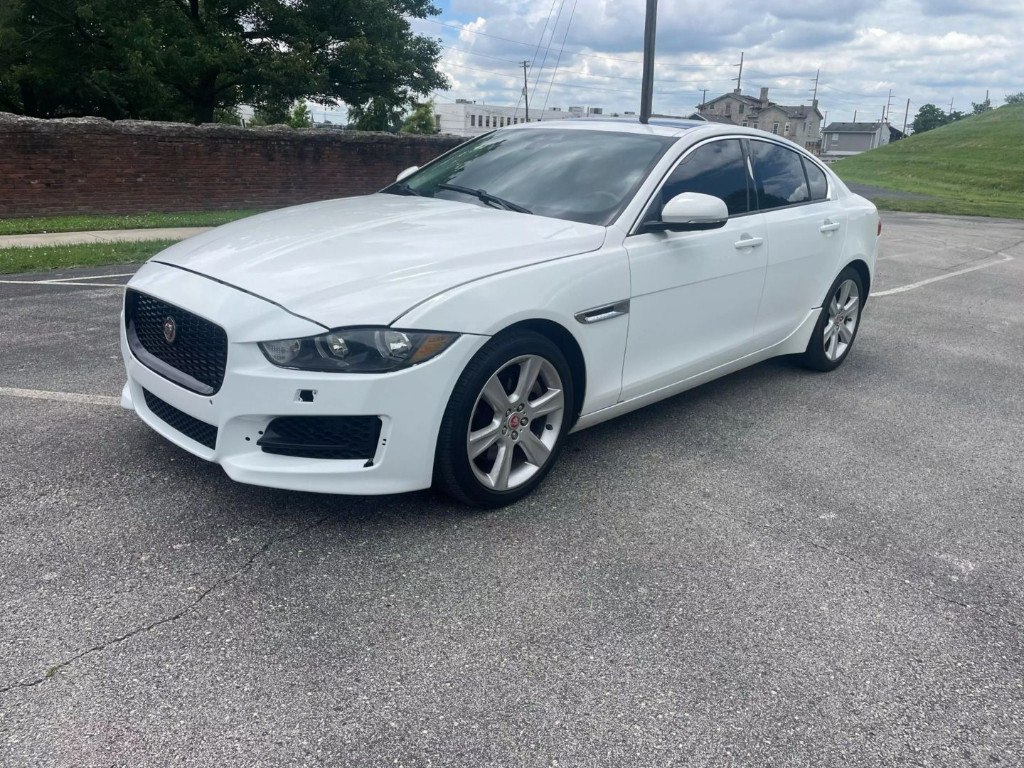 2017 Jaguar XE