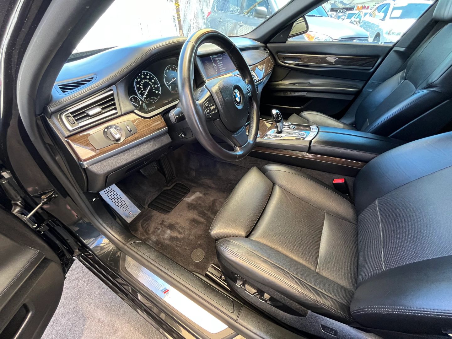 2011 Bmw 7 Series  Vin: Wbakb4c54bc574410 Stock Id: 574410 - Image 10