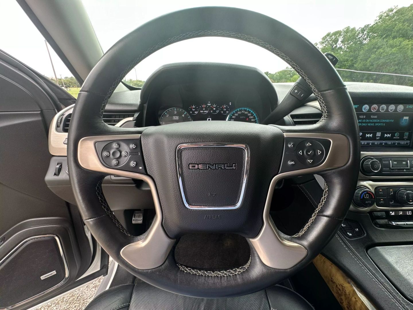 2017 Gmc Yukon Xl - Image 25