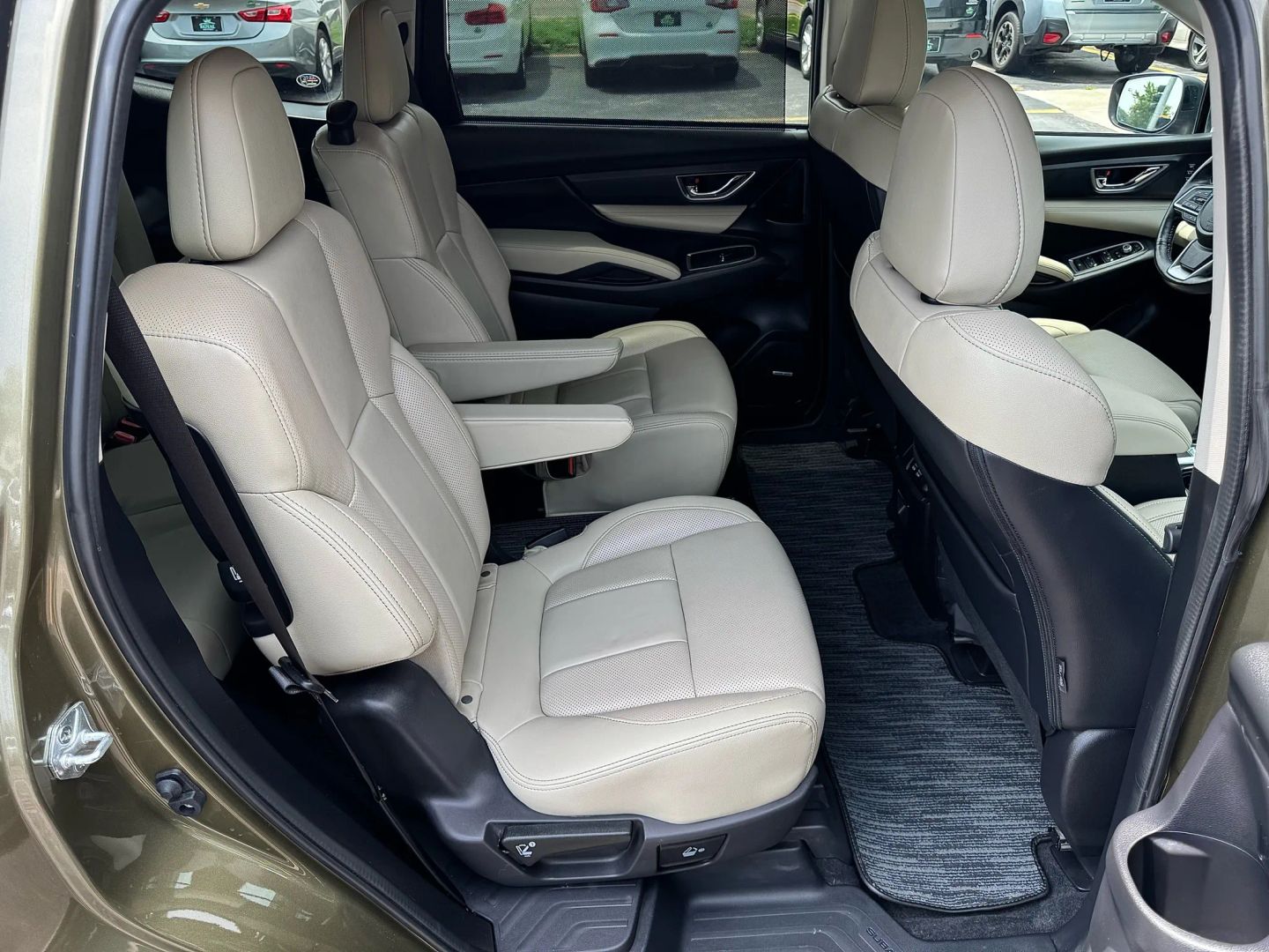 2023 Subaru Ascent - Image 16