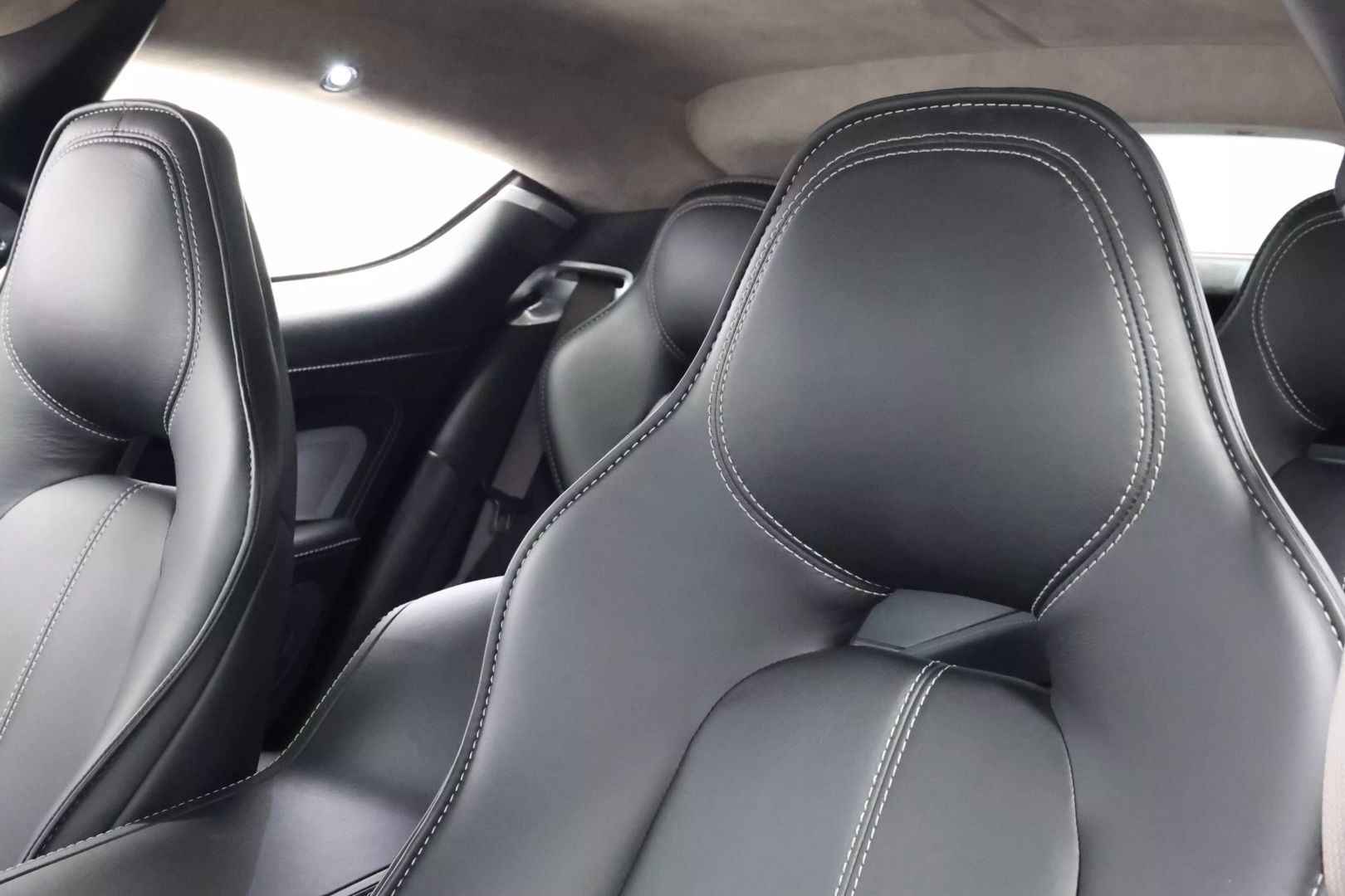 2011 Aston Martin Rapide - Image 17
