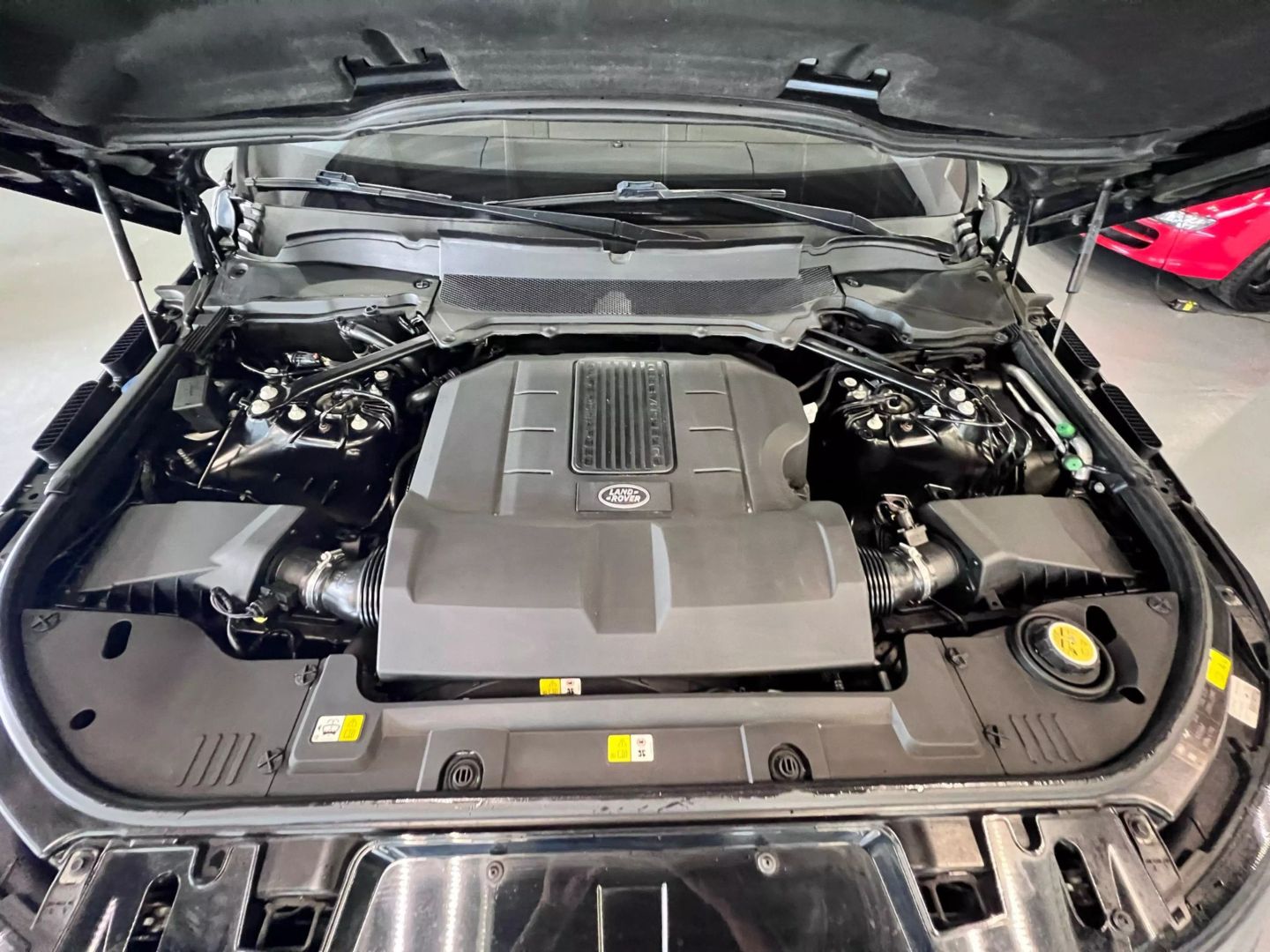2018 Land Rover Range Rover Sport Hse Dynamic Sport Utility 4d - Image 43