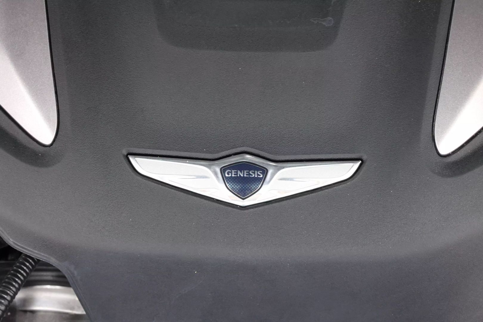 2020 Genesis G90 - Image 125