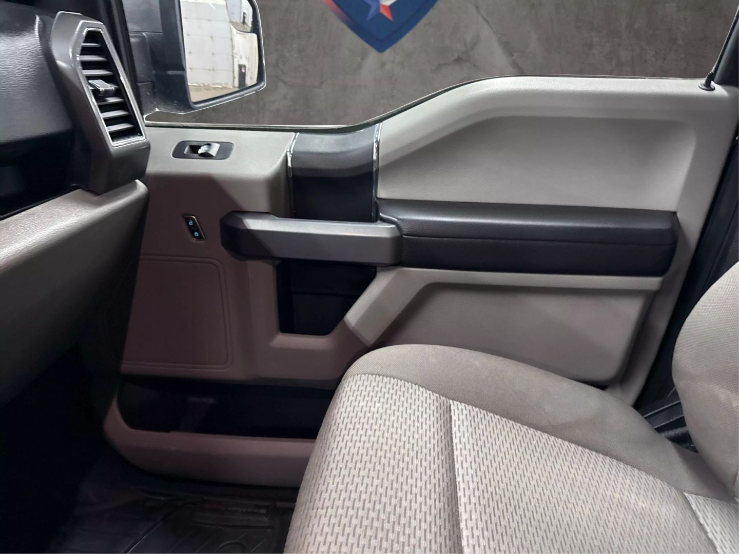 2018 Ford F150 Supercrew Cab - Image 34