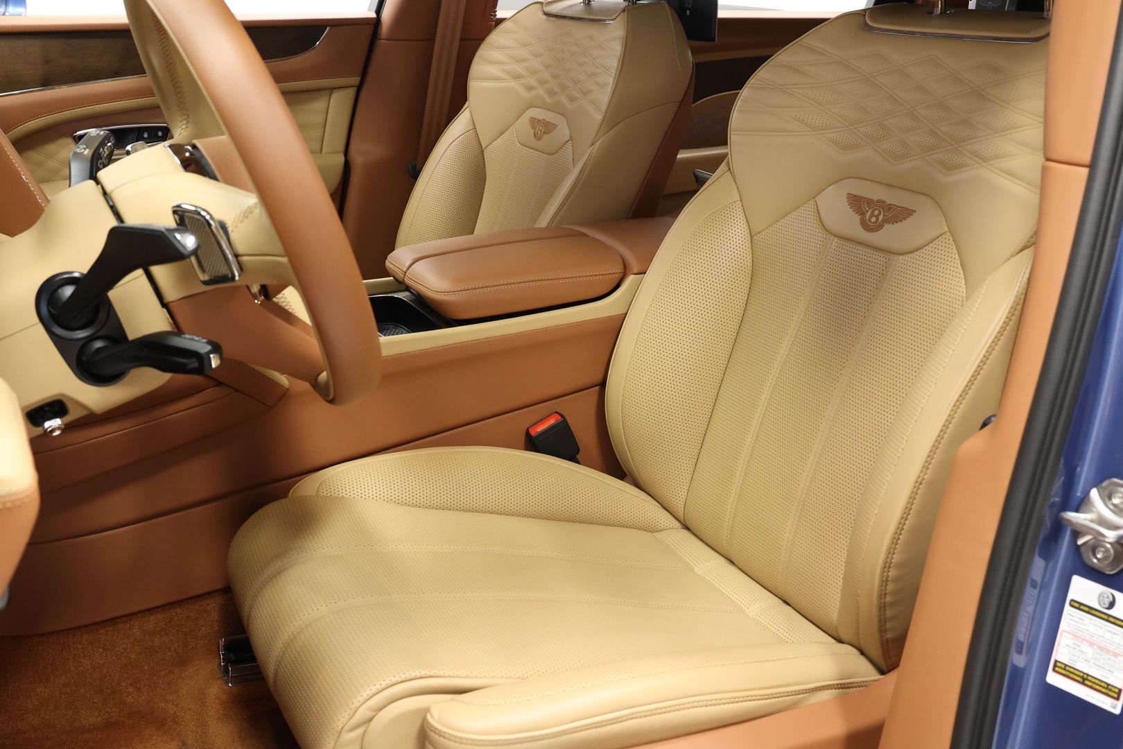2023 Bentley Bentayga Ewb - Image 20