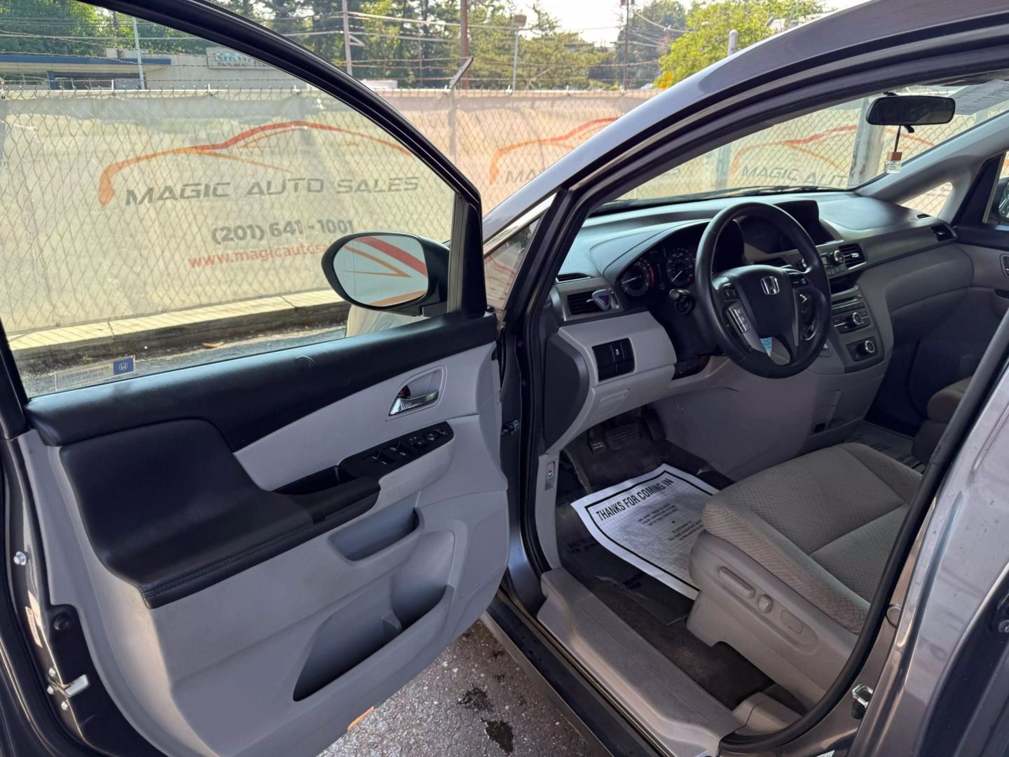 2017 Honda Odyssey - Image 14
