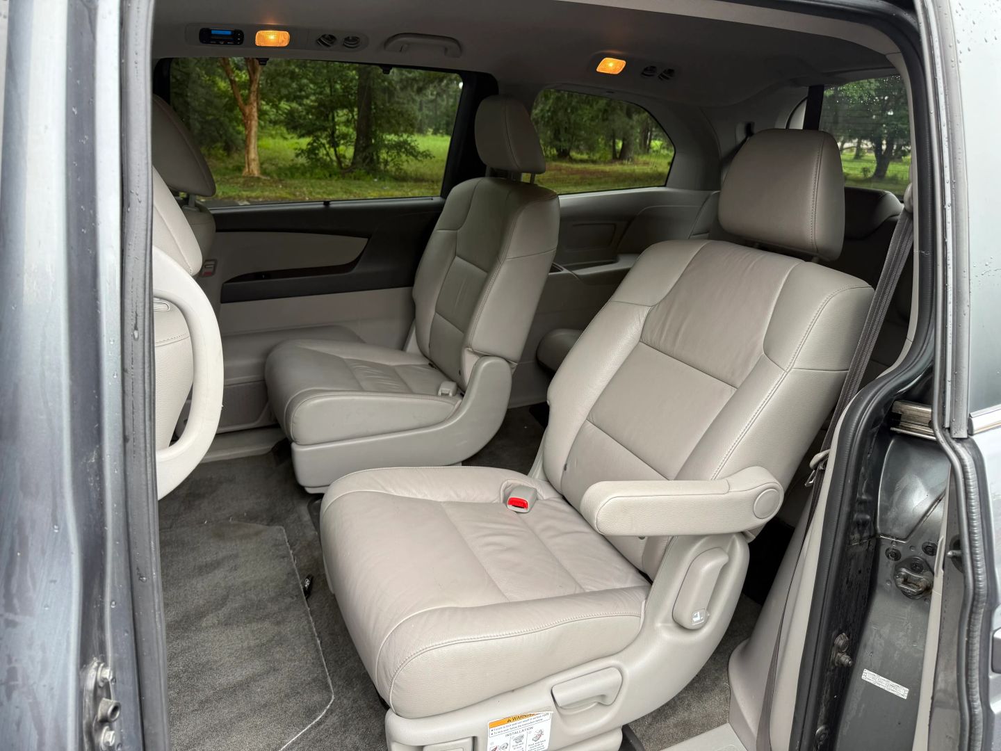 2011 Honda Odyssey - Image 11