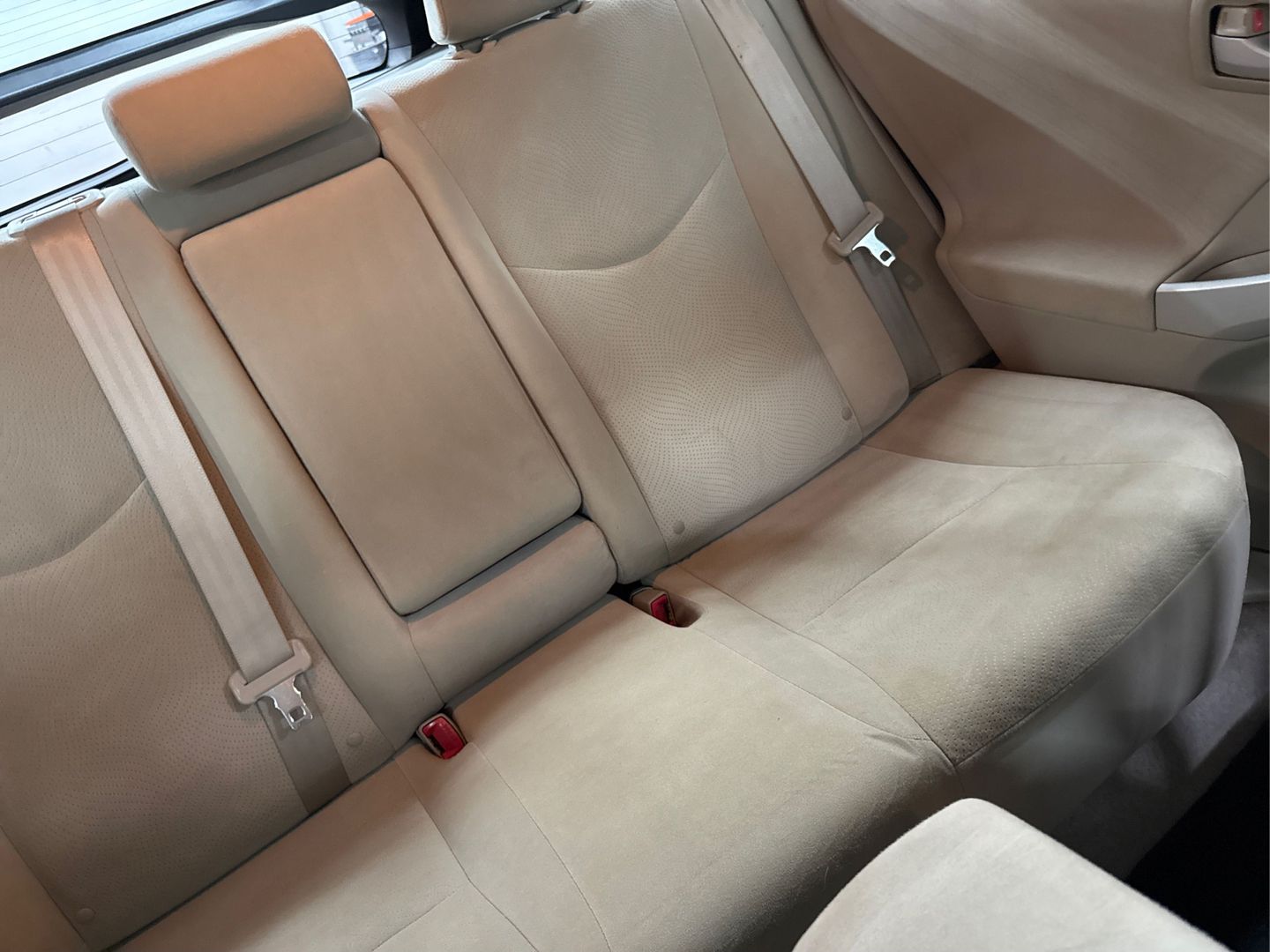 2011 Toyota Prius - Image 28
