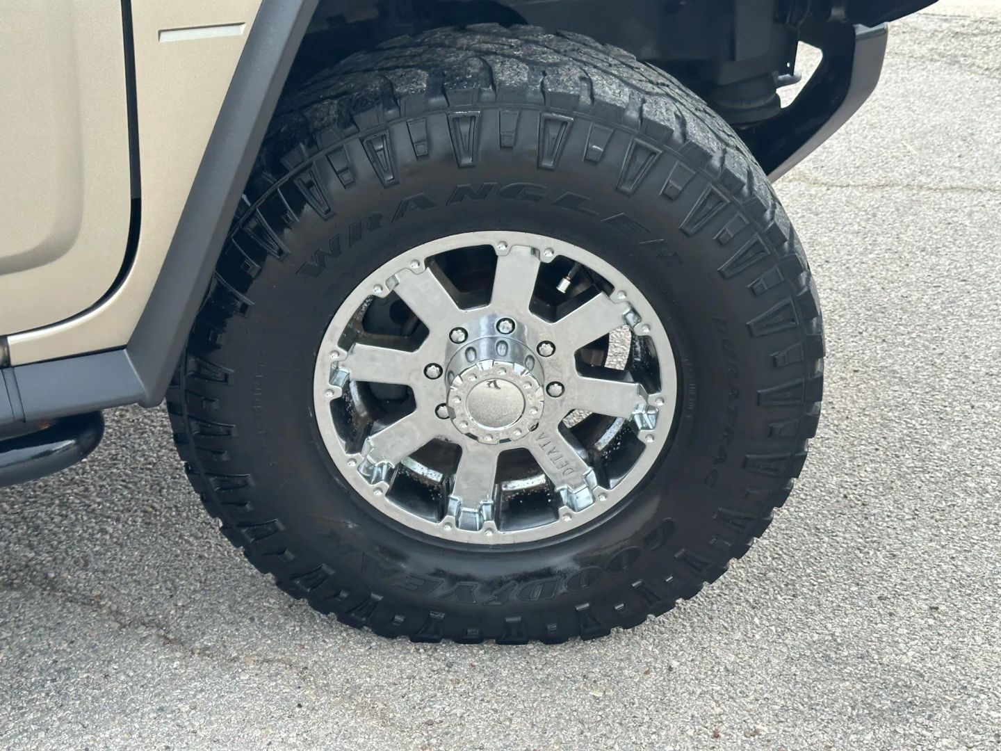 2003 Hummer H2 - Image 49
