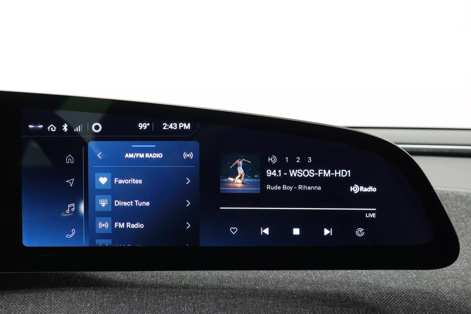 2025 Lucid Air - Image 28