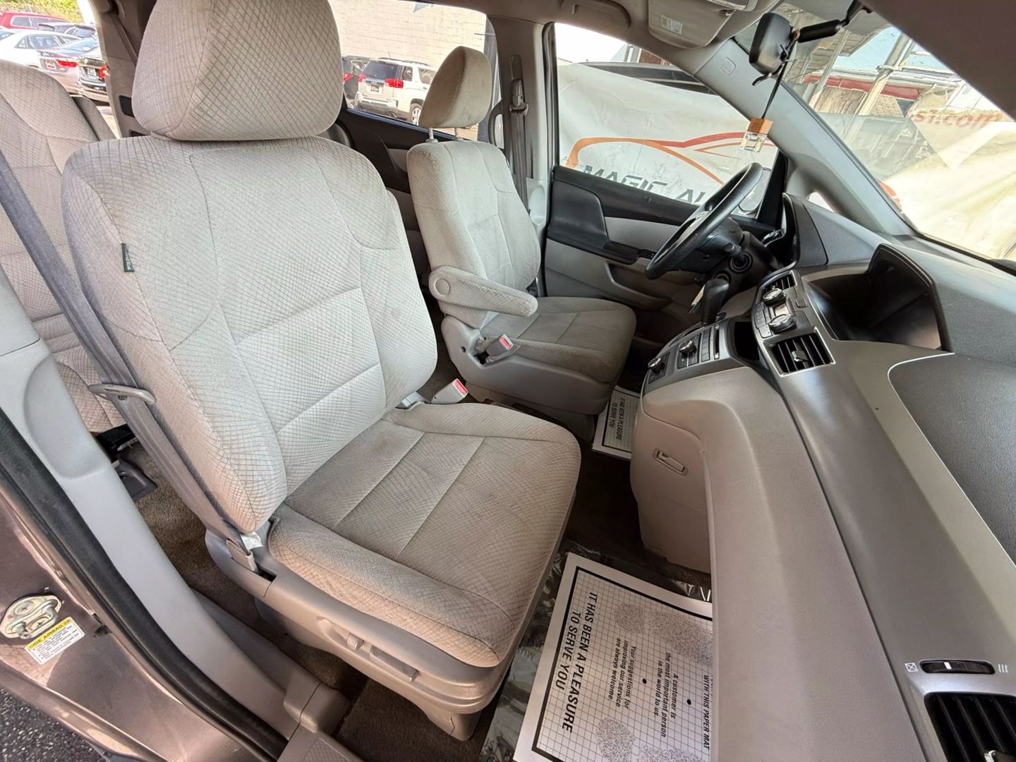 2017 Honda Odyssey - Image 23