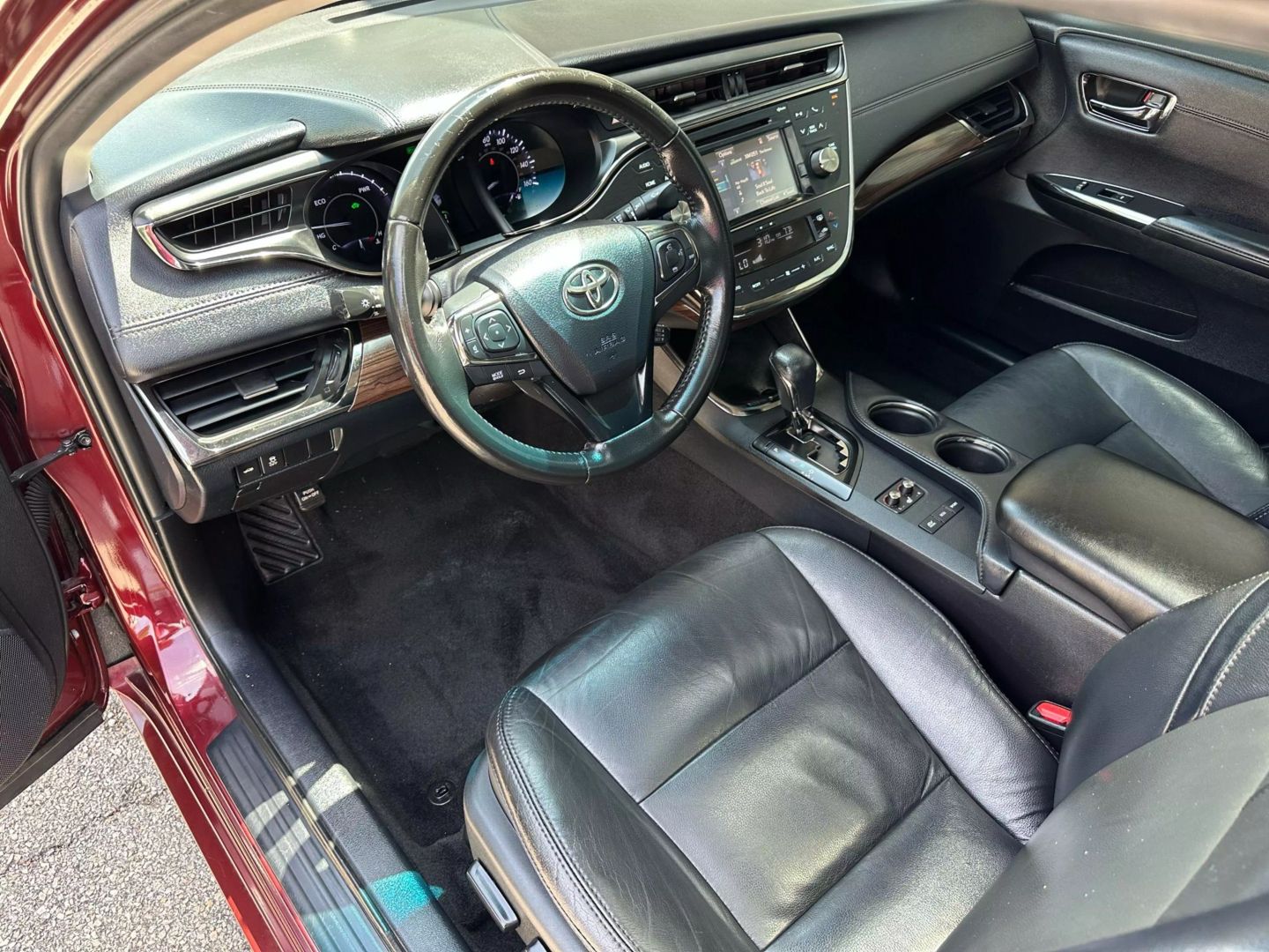 2015 Toyota Avalon - Image 12