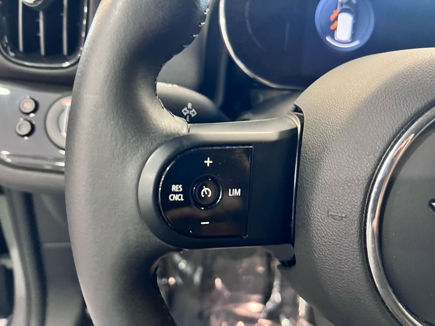 2022 Mini Countryman Oxford Hatchback 4d - Image 17