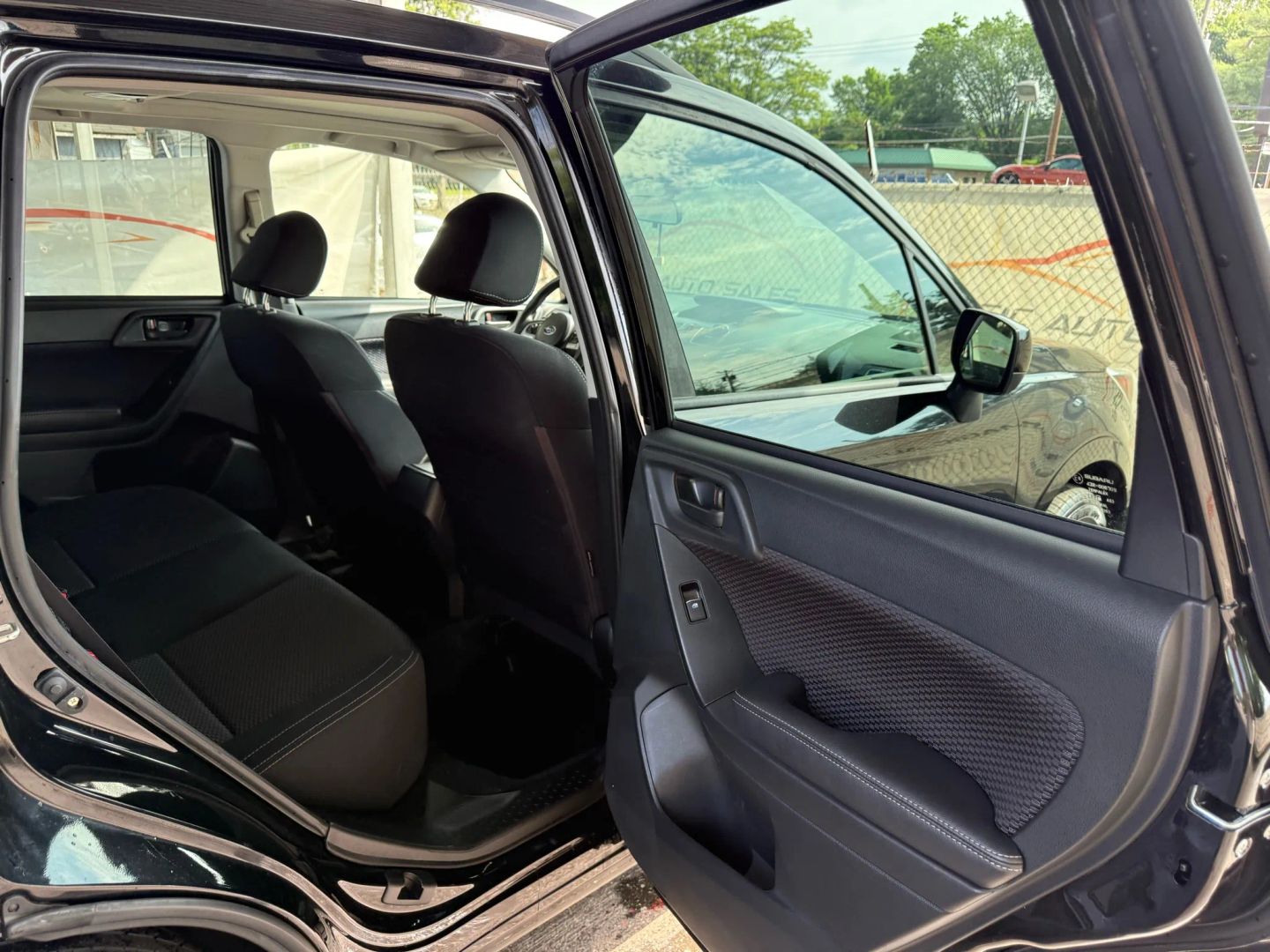 2018 Subaru Forester - Image 21