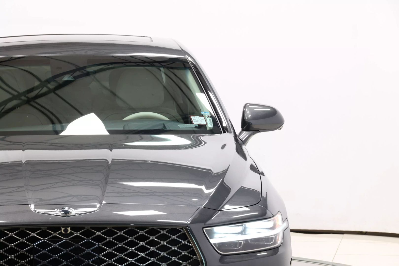 2020 Genesis G90 - Image 122