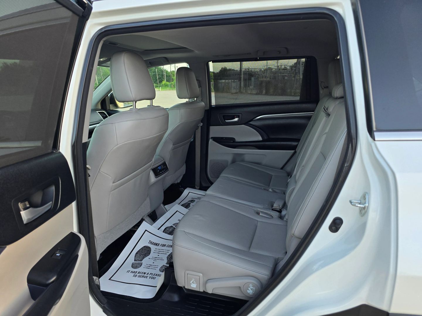 2018 Toyota Highlander - Image 8