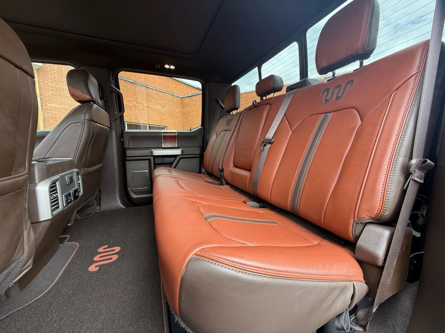 2020 Ford F250 Super Duty Crew Cab - Image 14
