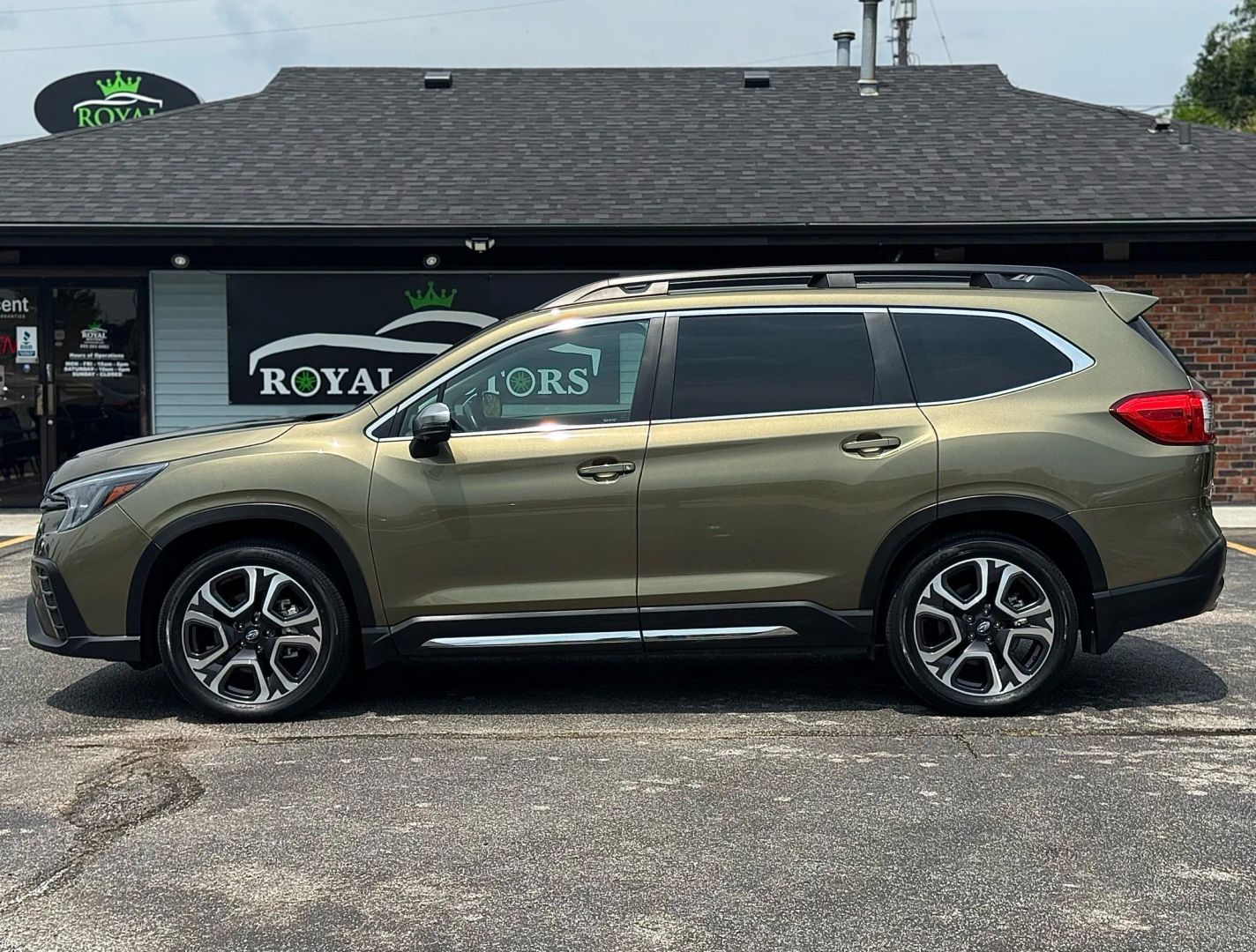 2023 Subaru Ascent - Image 8
