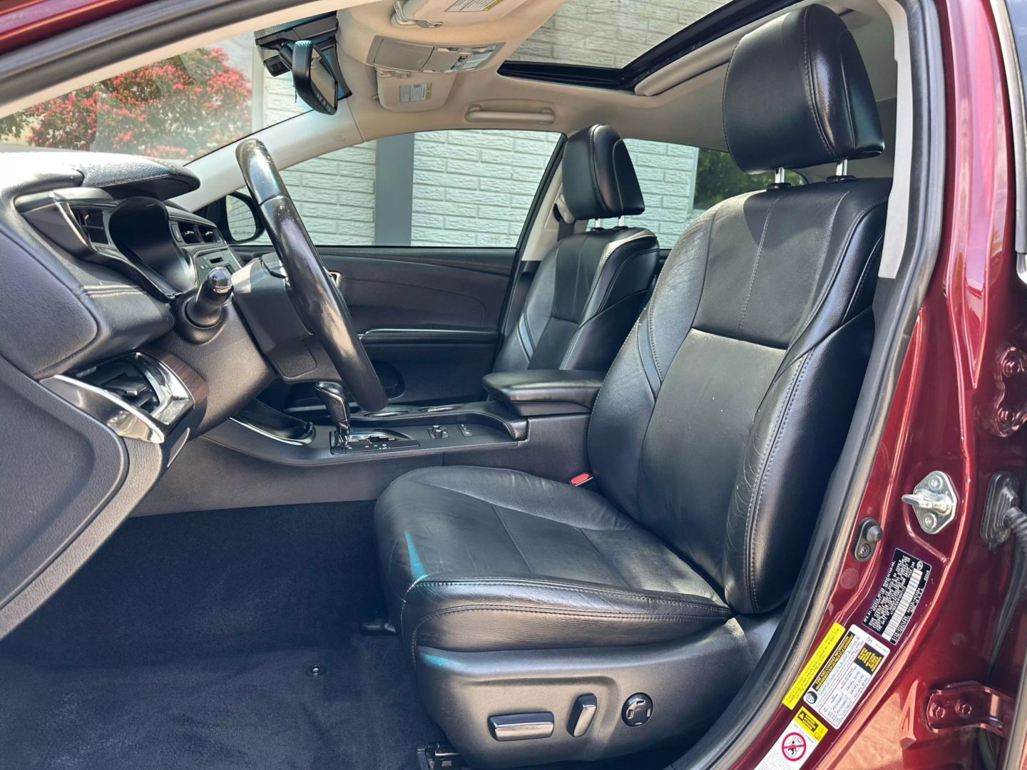 2015 Toyota Avalon - Image 13